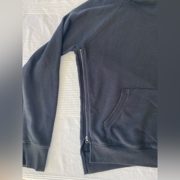 Victoria’s Secret Hoodie With Functional Zipper - Picture 5 of 13